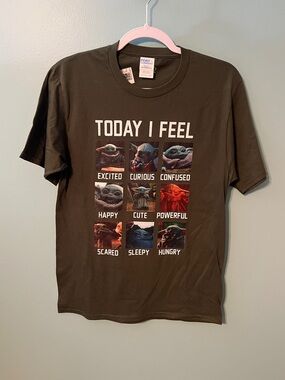 Star Wars Olive Green 'Today I Feel' Short Sleeve Graphic Tee